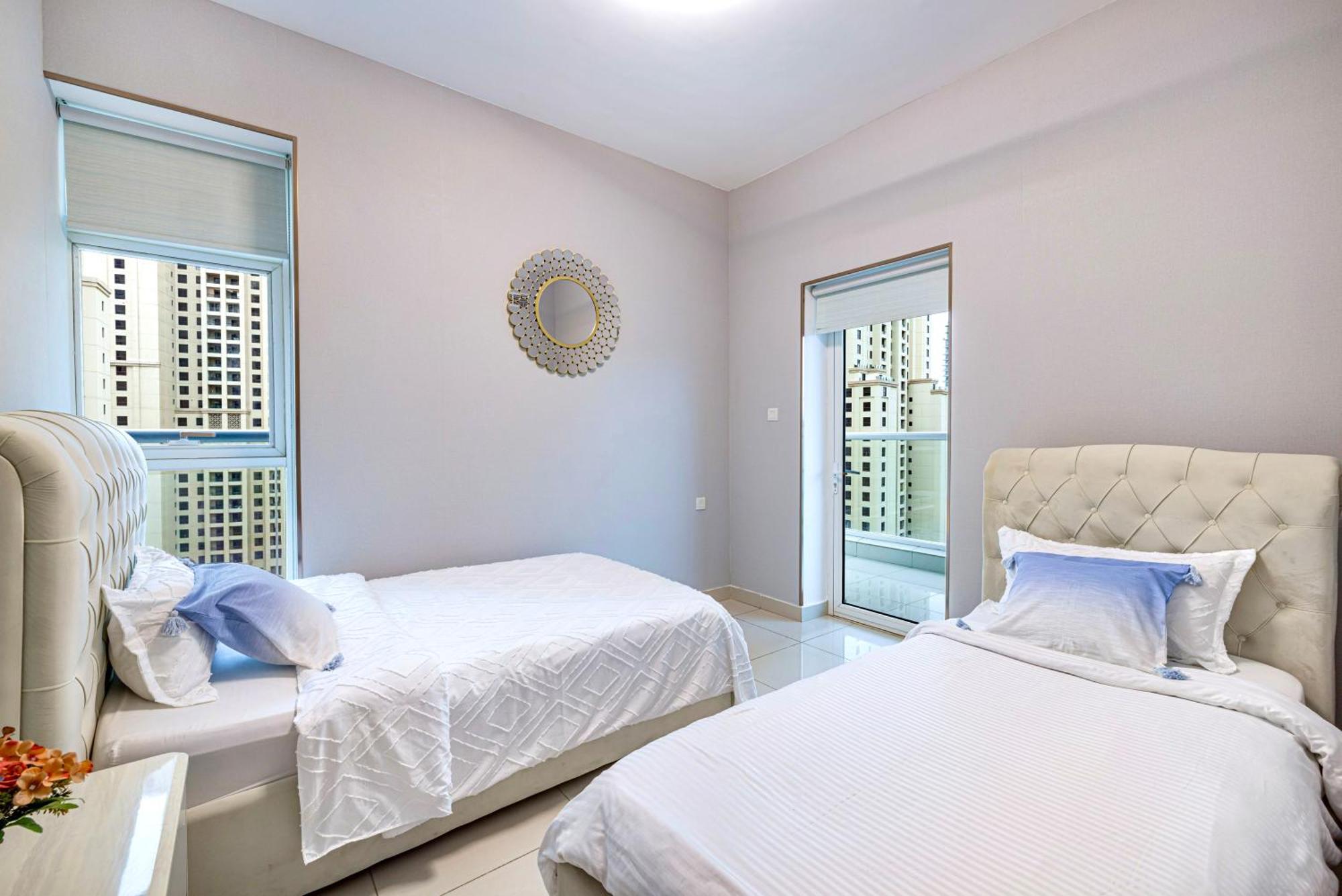 5 Star Serviced Apartment With Beach Access In The Heart Of Dubai Marina Free Welcome Gift Box Upon Arrival Exteriér fotografie