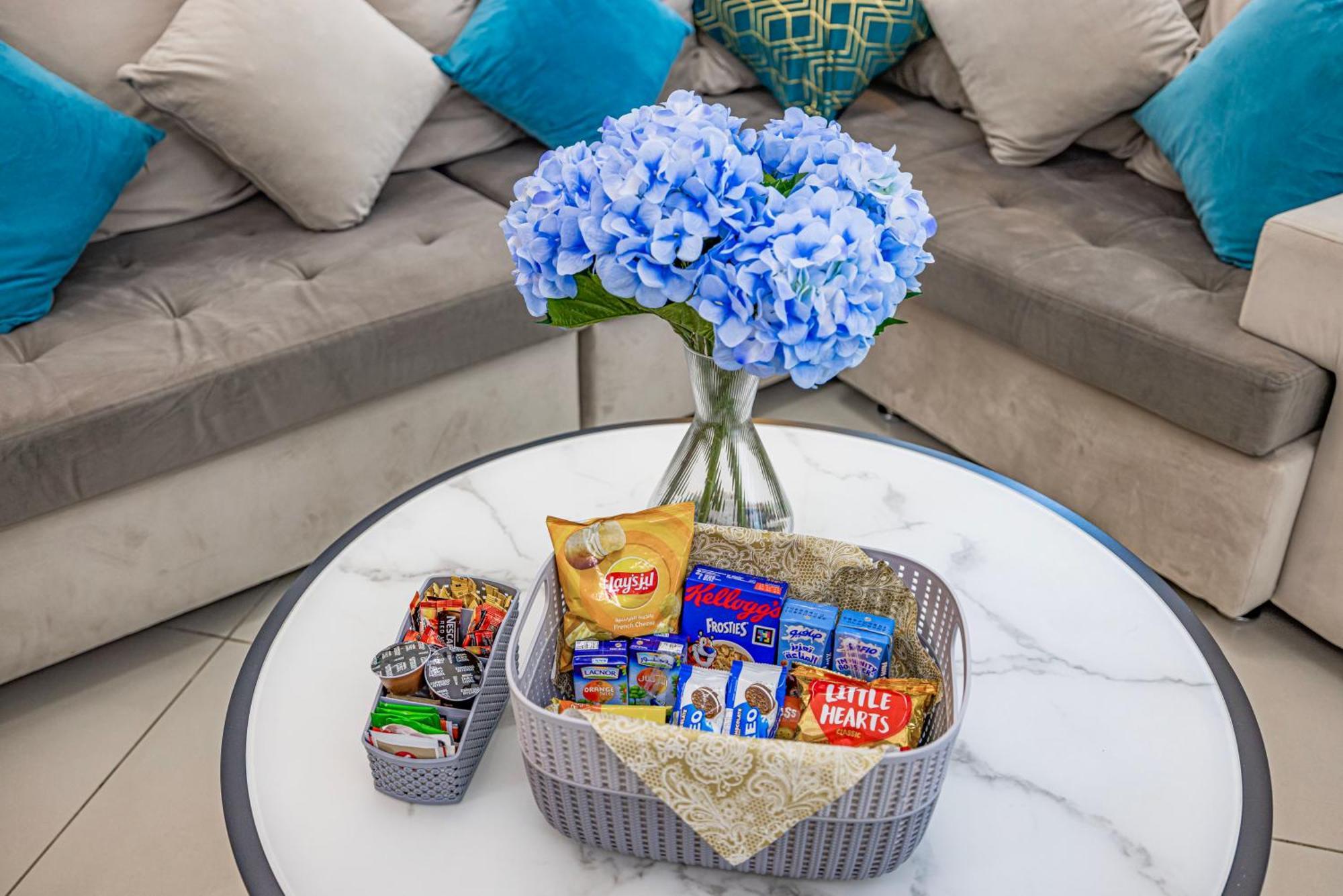 5 Star Serviced Apartment With Beach Access In The Heart Of Dubai Marina Free Welcome Gift Box Upon Arrival Exteriér fotografie